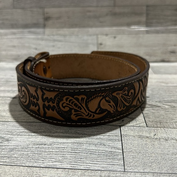 Brown leather embossed cowboy belt size 29 - Picture 2 of 6